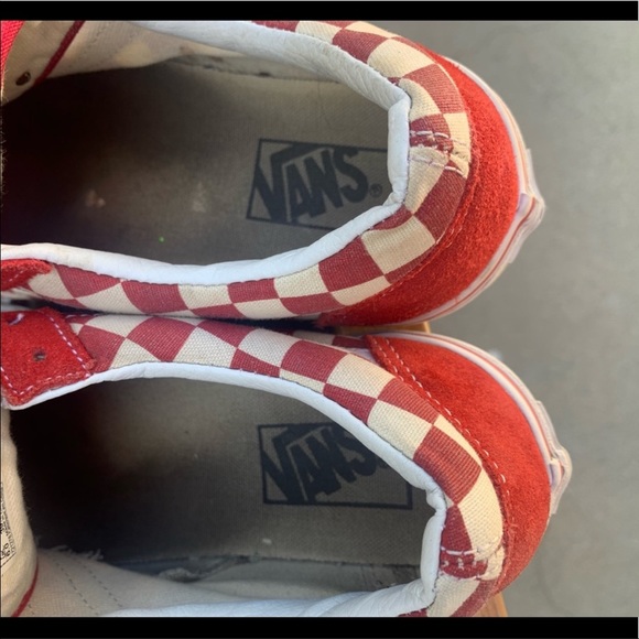 Vans - Picture 6 of 7